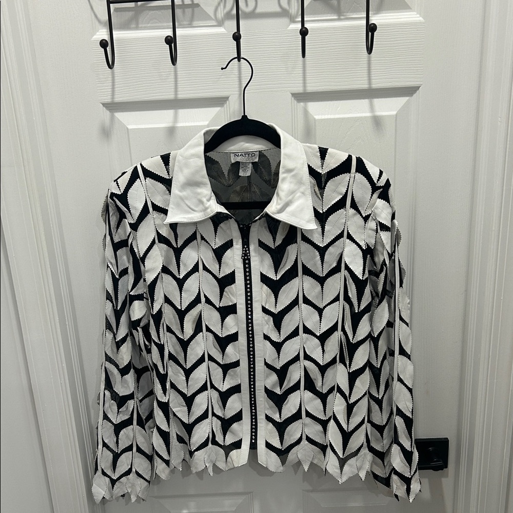 Chic Black And White Patterned Bomber Jacket - image 2